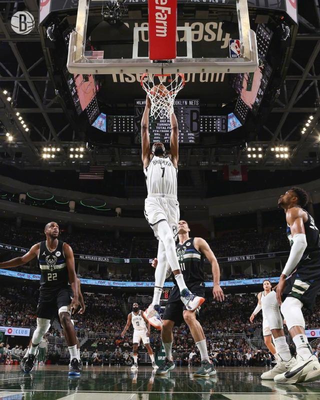 半岛体育APP-再砍30+10却有7次失误！KD：不可能靠一个人赢球