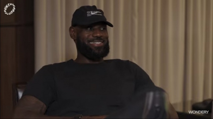 半岛体育官网-詹姆斯：许多人误判了我 我能适应任何角色或位置 我很擅长打球